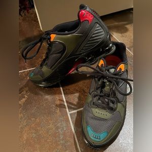 Nike Shocks - Size 7 1/2